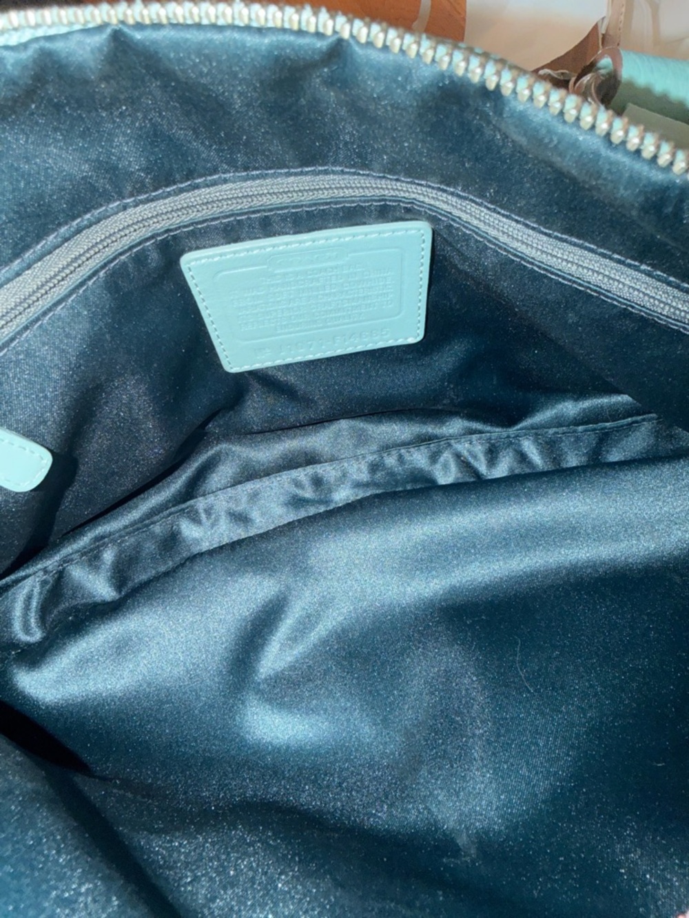 2010 Coach Penelope satchel EUC - Picture 8 of 9